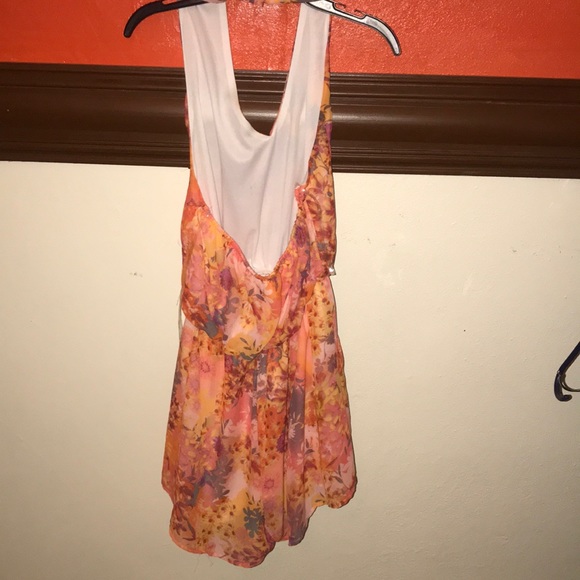 Small romper - Picture 2 of 2